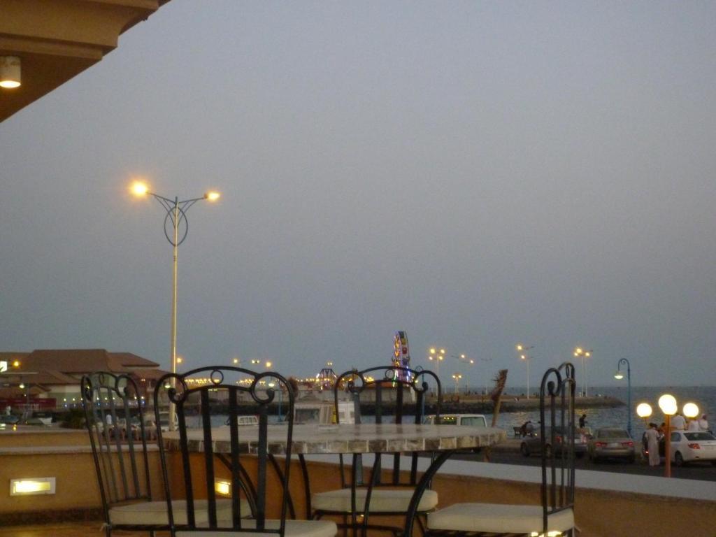 Hotel Al Borg Al Watheer à Jizan Extérieur photo